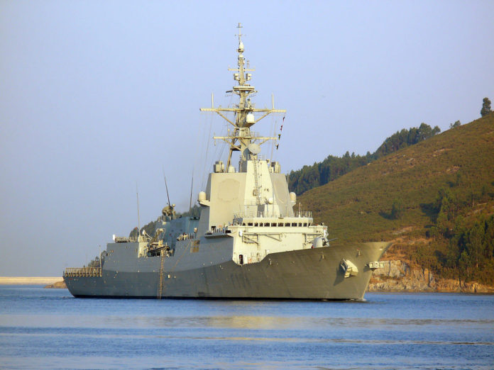 1200px-Fragata_Mendez-Nuñez_(F-104)