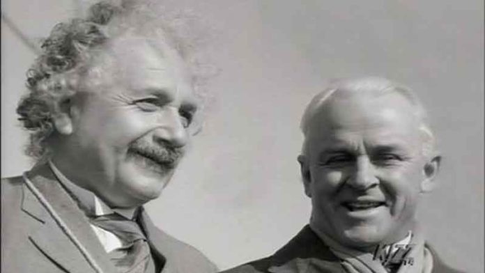 imagen-activa_p Einstein con Robert Millikan