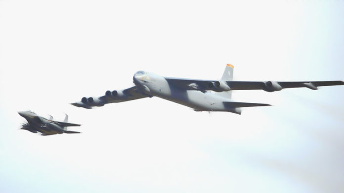Bombardero B-52 de EEUU