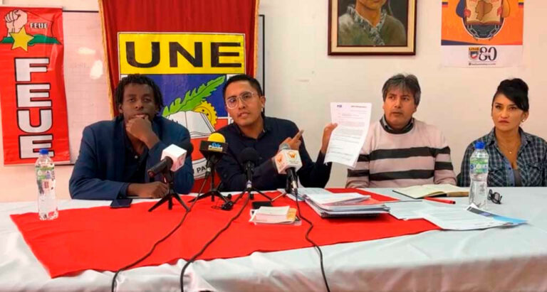 Educadores anuncian marcha en Ecuador por emergencia en el sector
