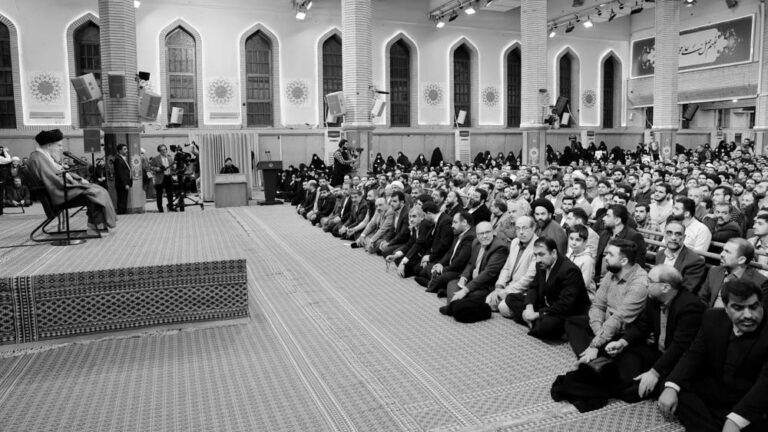 Imam Jamenei: Irán no tiene fuerzas proxy en la región