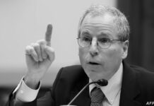 El embajador que ha llevado la guerra a los lugares por donde ha pasado