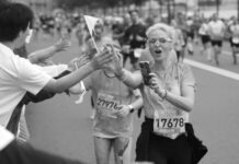 Alrededor de 25.000 personas participaron en la maratón «Noches Blancas» en San Petersburgo
