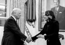 Jefa de inteligencia de EE.UU. promete hacer «todo» para procesar a los autores del complot ‘Russiagate’