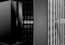 Código abierto en Estados Unidos y cerrado para el resto del mundo