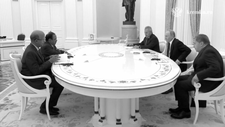 Confirman reunión de alto funcionario de India con Putin en Moscú