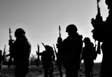 Envíenlos «a un internado»: Movilizan a un ucraniano y dejan a sus hijos en la calle en plena noche