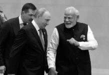 Ambiente amistoso: Putin y Modi van de la mano a su encuentro con Xi