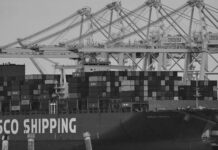 Tráfico postal hacia EEUU cae 81% por tarifas arancelarias 🤡