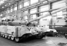 Del podio al combate: el espectacular salto al frente de un tanque ruso con escala en Abu Dabi