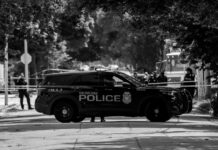 Yanquilandia: Hallan seis niños encerrados en una bodega en EE.UU. y arrestan a una pareja