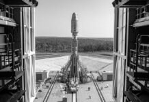 Los satélites espaciales rusos acechan a los alemanes en medio de la oscuridad del espacio