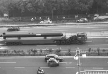 Los drones submarinos «disruptivos» de China que se enlazan con misiles y minas inteligentes