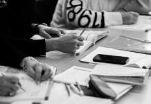 «No darles educación, no dar trabajo»: El régimen nazi ucraniano desarrolla nuevos métodos para combatir el idioma ruso