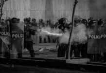 Perú: Reportan 25 ataques de la policía a periodistas en represión a protestas