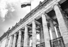 La Cancillería de Colombia reacciona a las amenazas e insultos de Trump a Petro