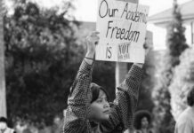 Universidad de Arizona rechaza pacto académico de Trump