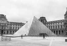 Contratada «para incrementar la diversidad»: critican duramente a la jefa de seguridad del Louvre