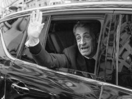 «Lo sabemos todo», «¡despierta!»: Presos dan la ‘bienvenida’ a Sarkozy