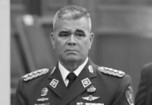 «Naves, buques, destructores, aviones»: Venezuela sobre despliegue militar de EE.UU. frente a sus costas