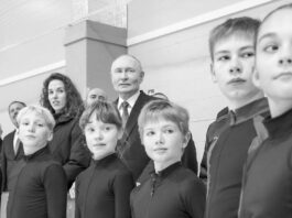 «Trabajo duro y dedicación»: Putin aconseja a un grupo de niños