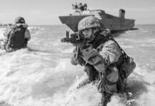 Lavrov: «Rusia sigue teniendo dos aliados: el Ejército y la Armada, pero hay que añadir» un tercero