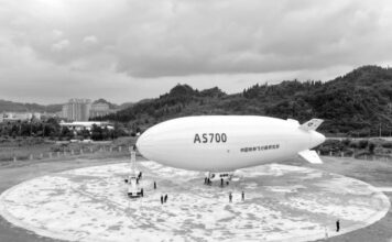China realiza la primera entrega de un dirigible tripulado de fabricación nacional