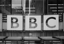 «Ya no son dobles estándares, es falta de estándares»: Zajárova sobre la censura de la BBC y la prensa italiana