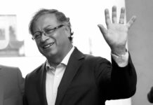 Petro: Triunfo del «No» en Ecuador indica deseo de mantener constitución de 2008