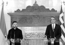 Zelensky firma en Grecia un acuerdo con el gas bajo la supervisión de la propia Embajada de EE.UU