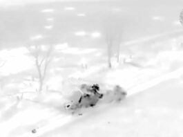 Rusia rastrea y aniquila a los nazis de la OTAN (Vídeo)