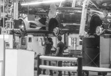 El Senado francés aprueba un aumento de la jornada laboral