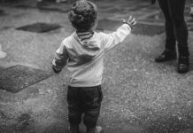 Uno de cada tres niños en el Reino Unido vive en la pobreza, alarman medios