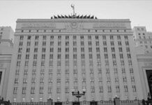 Bombarderos estratégicos rusos sobrevuelan el océano Ártico