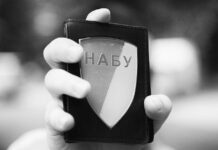 La ‘mano derecha’ de Zelenski habría ordenado preparar cargos contra el jefe de la agencia anticorrupción