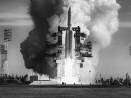 Rusia envía al espacio satélites militares