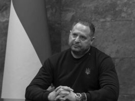 Terremoto político para Zelenski: ¿qué significa la dimisión del «todopoderoso» Yermak?