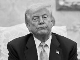 Trump cancela órdenes de Biden firmadas con bolígrafo automático