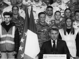 Soldado abandona ante las cámaras el discurso de Macron sobre un nuevo servicio militar