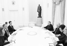 Asesor: Putin envió saludos a Trump y una serie de señales políticas a través de Witkoff