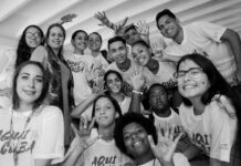 Díaz-Canel saluda a integrantes de organización estudiantil cubana