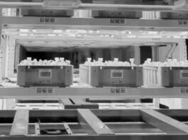 Así es la futurista granja china que planta, cultiva y cosecha por sí misma