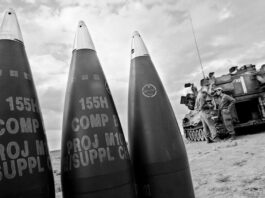 Despiden a jefa de Oxfam por criticar ayuda militar a Ucrania e Israel