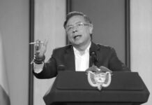 Petro exige devolver Texas ante pretensiones de Trump sobre el petróleo venezolano