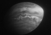 Un planeta con forma de limón desconcierta a la ciencia