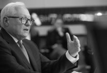 «No estamos en un bar»: Moscú reprueba el uso de lenguaje soez contra sus diplomáticos por parte de algunos países