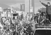 Hugo Chávez: El pueblo en el corazón y la espada de Simón Bolívar en la mano