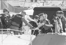 Desalojan por la fuerza a una mujer de 71 años en España que vivía en su propio velero