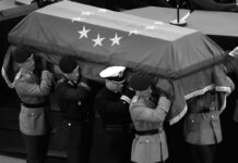 El representante permanente de Rusia habló sobre la marginación de la Unión Europea