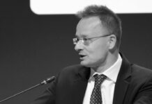 Hungría no recibió ninguna solicitud de Estados Unidos para que renunciara a las materias primas rusas, según Szijjártó